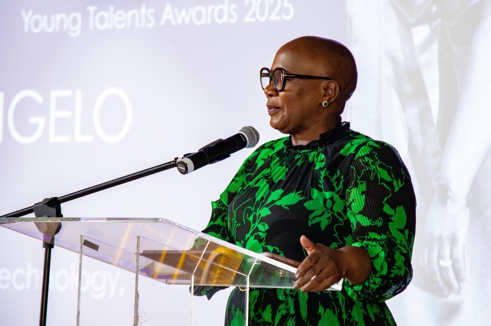 Deputy Minister Gina represents SA at global UNESCO science conference